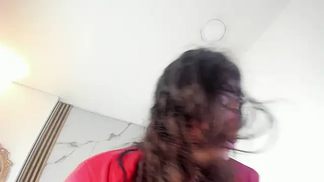 Biiancacox online show from 9, 10, 2025