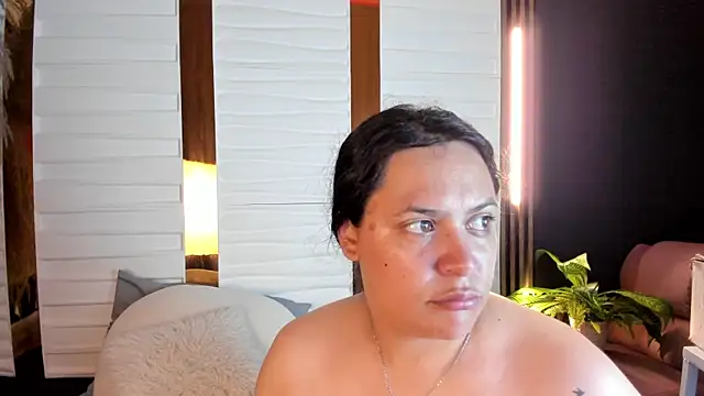 Biiancacox online show from 10, 9, 2025