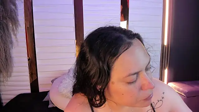 Biiancacox online show from 19, 10, 2025