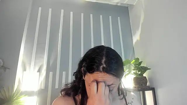 Biiancacox online show from 2, 12, 2025