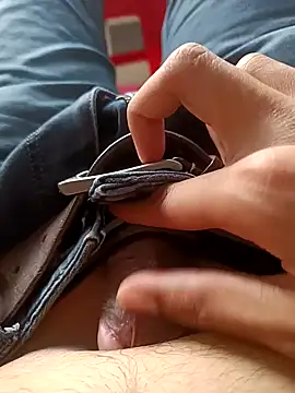 HeftyTheory7 online show from 3, 12, 2025