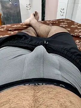 HunterBoy27ForMilf online show from 9, 5, 2026