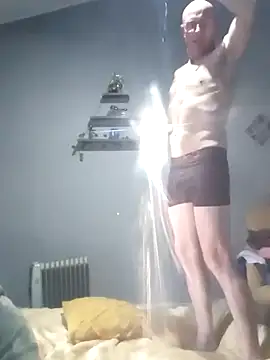 Snapshot of WreckedCrop chatting on 8, 3, 2025 WreckedCrop online show from 8, 3, 2025