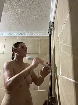 Snapshot of WreckedCrop chatting on 9, 1, 2025 WreckedCrop online show from 9, 1, 2025