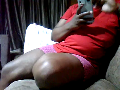 cutey-smile online show from 17, 3, 2025