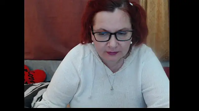 Snapshot of PlayfullMature chatting on 22, 4, 2026 PlayfullMature online show from 22, 4, 2026