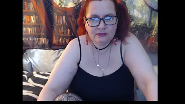 Snapshot of PlayfullMature chatting on 27, 5, 2026 PlayfullMature online show from 27, 5, 2026
