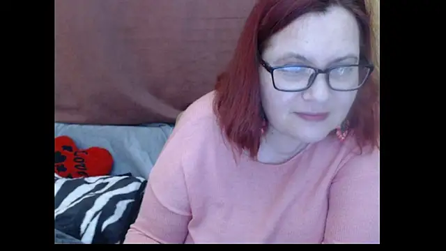 Snapshot of PlayfullMature chatting on 28, 4, 2026 PlayfullMature online show from 28, 4, 2026