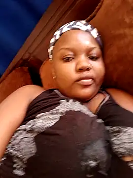 queennapal online show from 12, 3, 2026