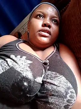 queennapal online show from 3, 3, 2026