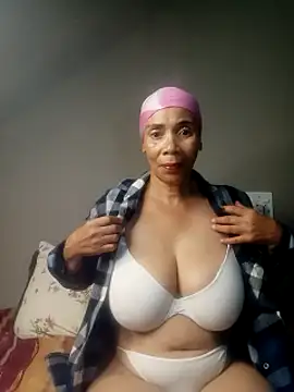 OmegaSexyBoobs online show from 20, 2, 2025