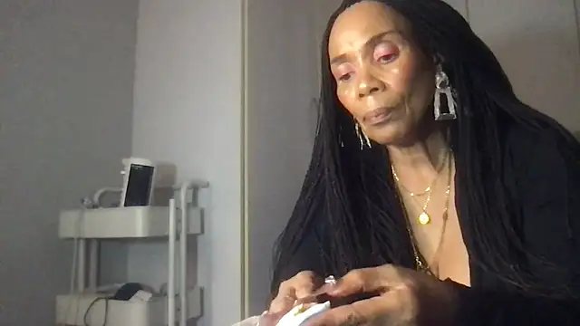 OmegaSexyBoobs online show from 21, 3, 2025