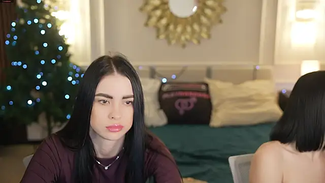 Tina Breeze online show from 23, 12, 2025