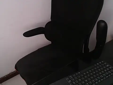 Snapshot of TopDaddy23 chatting on 25, 2, 2026 TopDaddy23 online show from 25, 2, 2026