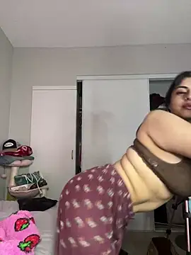 ThickerThanYoBitch online show from 19, 1, 2025