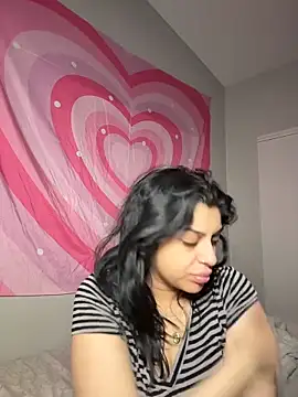 ThickerThanYoBitch online show from 15, 2, 2026