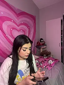 ThickerThanYoBitch online show from 26, 1, 2025