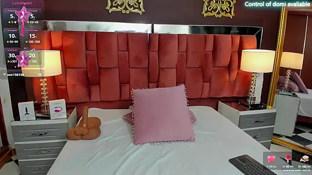 mariamRosse online show from 4, 3, 2025