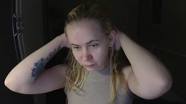 Snapshot of Riley_Roo chatting on 15, 2, 2026 Riley Roo online show from 15, 2, 2026