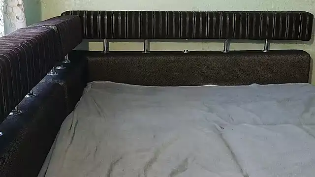 Riley Roo online show from 30, 6, 2026