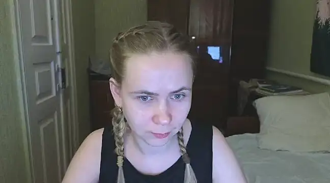 Riley Roo online show from 23, 2, 2025