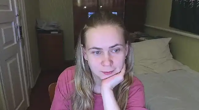 Riley Roo online show from 25, 2, 2025