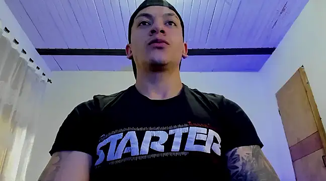 Snapshot of aquiles_51 chatting on 6, 3, 2025 aquiles 51 online show from 6, 3, 2025