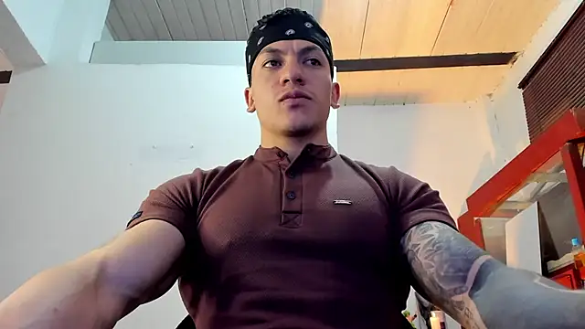 Snapshot of aquiles_51 chatting on 8, 9, 2025 aquiles 51 online show from 8, 9, 2025