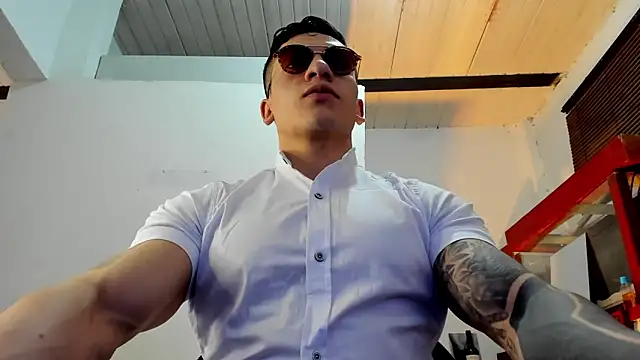 Snapshot of aquiles_51 chatting on 9, 9, 2025 aquiles 51 online show from 9, 9, 2025