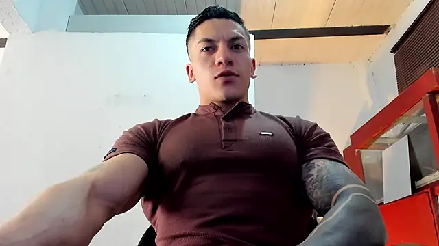 Snapshot of aquiles_51 chatting on 2, 10, 2025 aquiles 51 online show from 2, 10, 2025