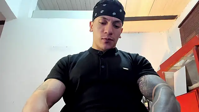 Snapshot of aquiles_51 chatting on 6, 10, 2025 aquiles 51 online show from 6, 10, 2025