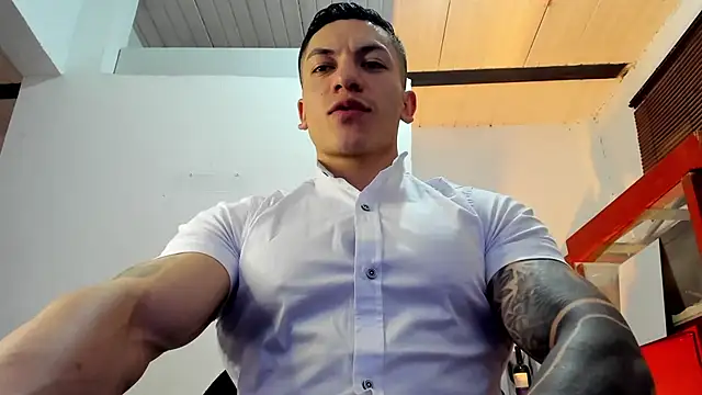 Snapshot of aquiles_51 chatting on 3, 10, 2025 aquiles 51 online show from 3, 10, 2025