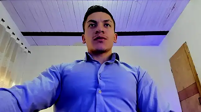 Snapshot of aquiles_51 chatting on 10, 3, 2025 aquiles 51 online show from 10, 3, 2025