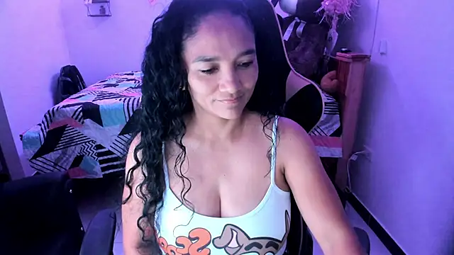 rayza mature 154 online show from 6, 11, 2025