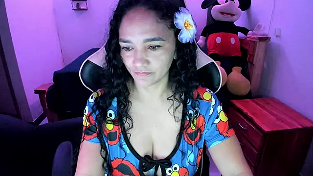 Snapshot of rayza_mature_154 chatting on 13, 6, 2026 rayza mature 154 online show from 13, 6, 2026