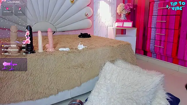 Sophia smith0 online show from 2, 12, 2024