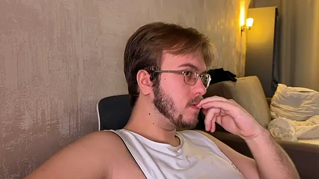 kiopiggy online show from 5, 11, 2025