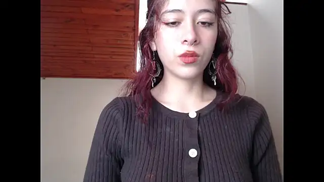 SuzzyyM online show from 26, 2, 2025