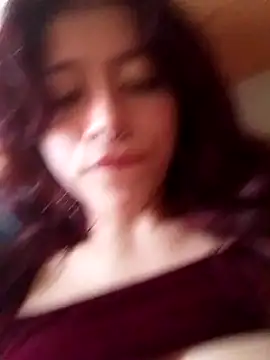 SuzzyyM online show from 23, 2, 2025