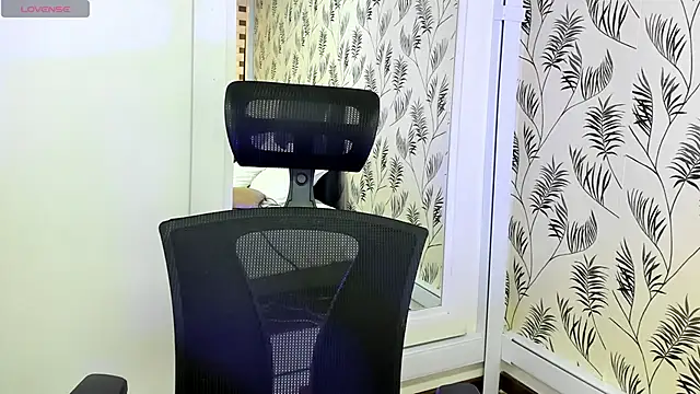 SuzzyyM online show from 19, 3, 2026