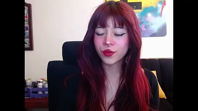 SuzzyyM online show from 28, 9, 2025