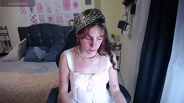 IsaBaileys  online show from 28, 3, 2026