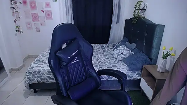 IsaBaileys  online show from 8, 7, 2026