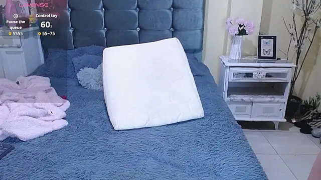 IsaBaileys  online show from 12, 2, 2026