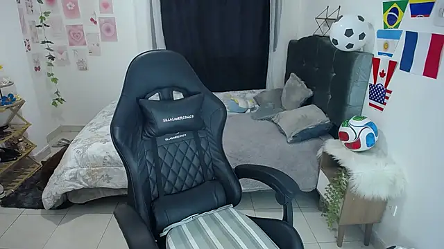 IsaBaileys  online show from 15, 6, 2026