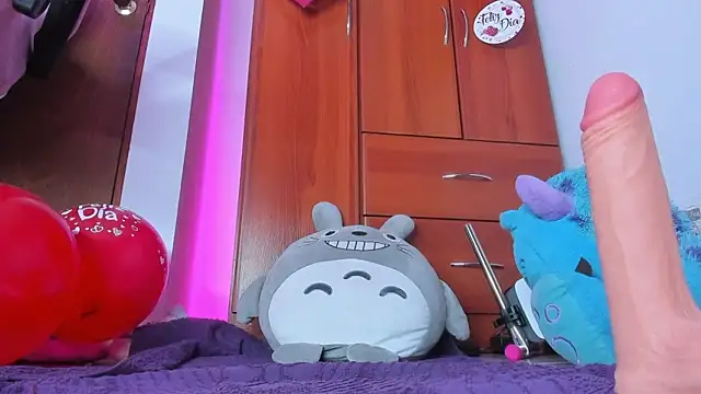 saralolo420 online show from 14, 2, 2025