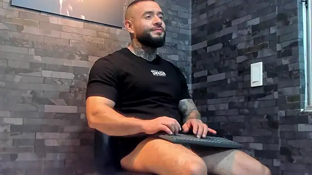 BruceDallas online show from 5, 7, 2026