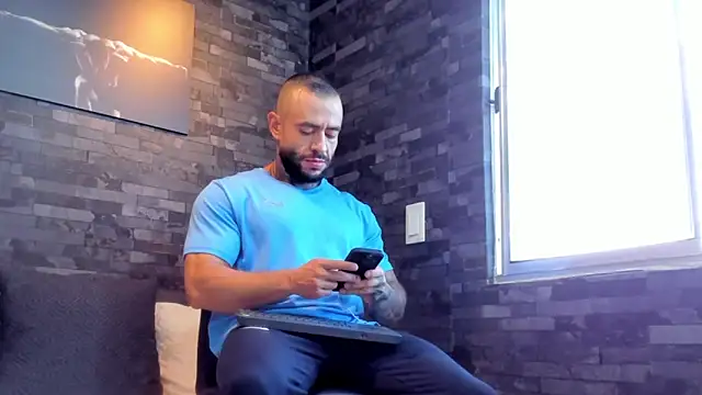 BruceDallas online show from 2, 10, 2025