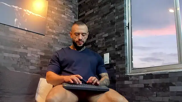 BruceDallas online show from 19, 9, 2025