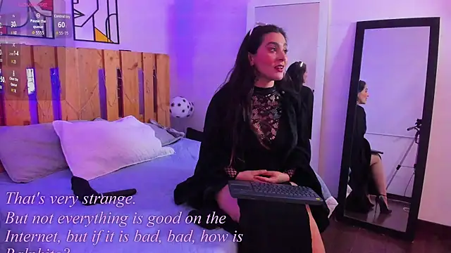 emily amaya online show from 25, 6, 2026